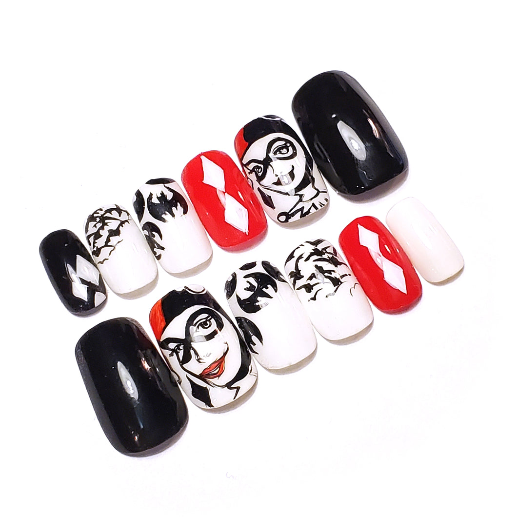 Retro HARLEY QUINN - Hand-Painted Press-On Nail set / VINTAGE / Dead-Stock
